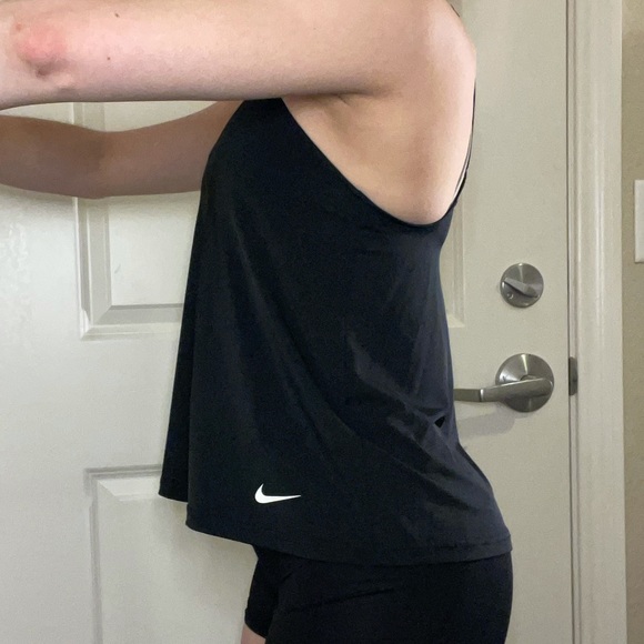 Nike workout tank - Picture 5 of 12